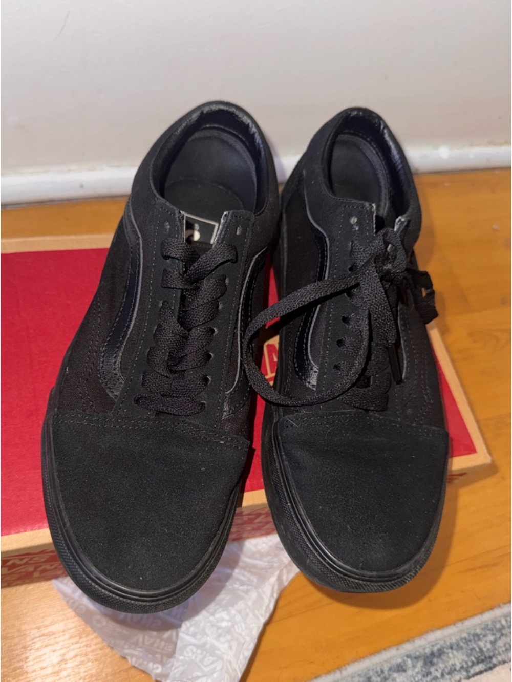 Women’s all  Black Casual Lace-Up old skool vans